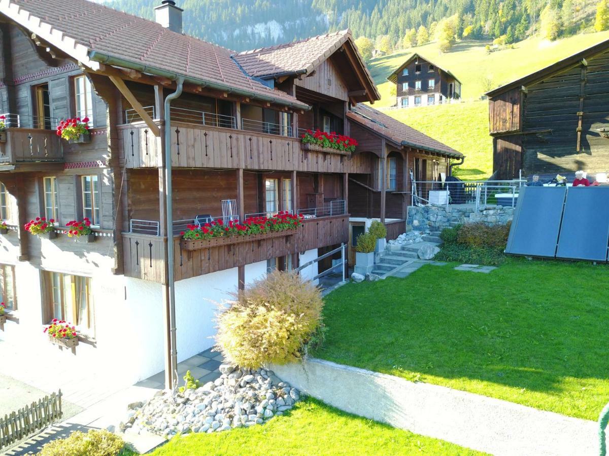 App. Seeblick Top Of Interlaken Beatenberg Extérieur photo